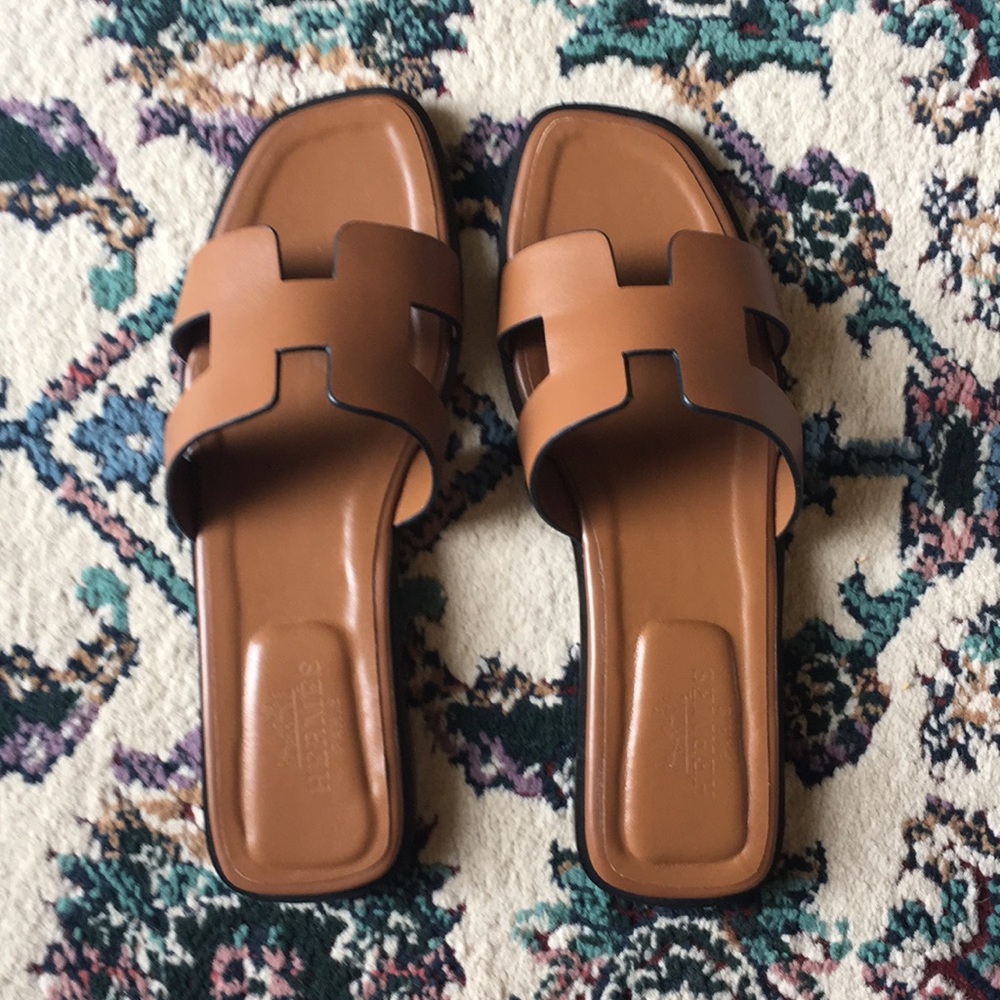 Hermes Oran Sandal Tan